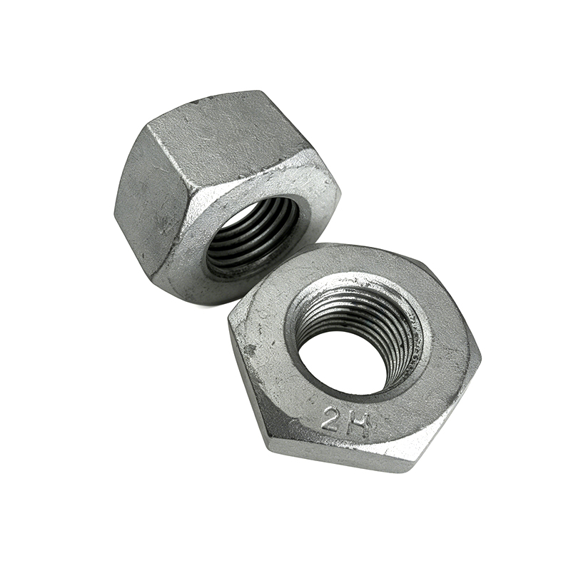 ASTM A194 B7 mustat raskaat kuusiomutterit